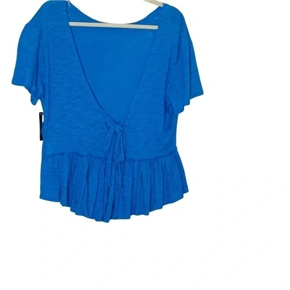 𝅺BLUE short sleeve blouse with back V neckline. Size M - Picture 2 of 8